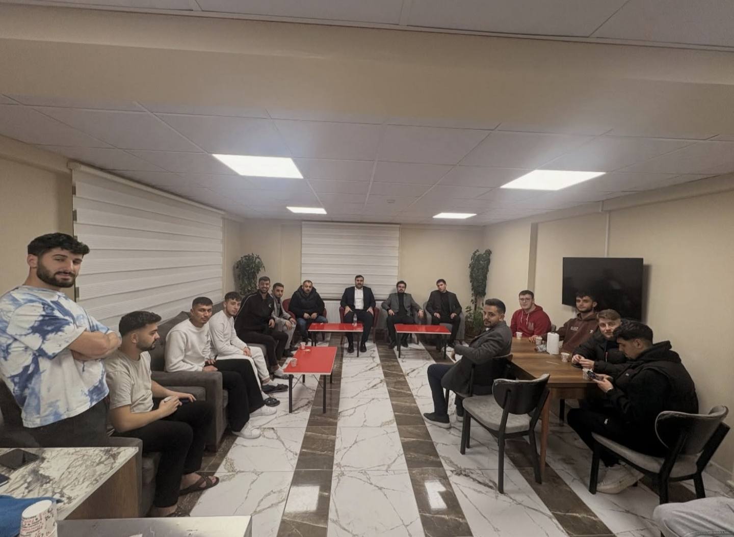 AK Parti Gençlik Kolları İlham Veren Sohbette Bir Araya Geldi