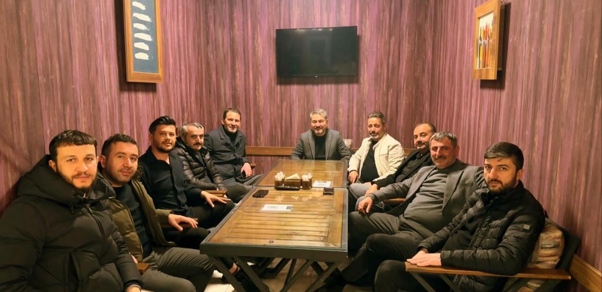 AK Partili İlçe Başkanları Sarıkaya’da Aynı Sofrada Buluştu