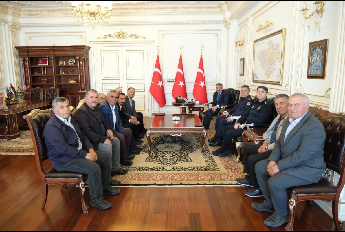 Köy Muhtarları Vali Özkan'ı Ziyaret Etti