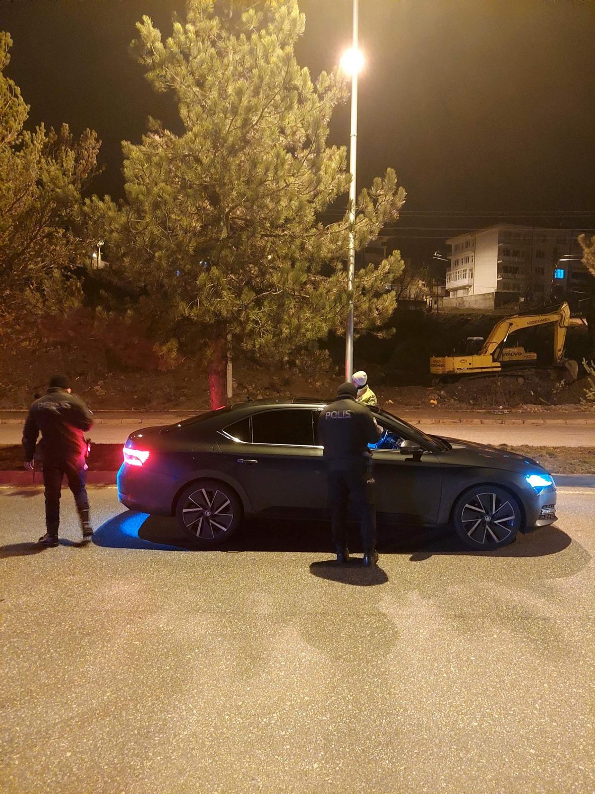 Akdağmadeni’nde NARVAS Uygulaması: 56 Kişi ve 40 Araç Sorgulandı