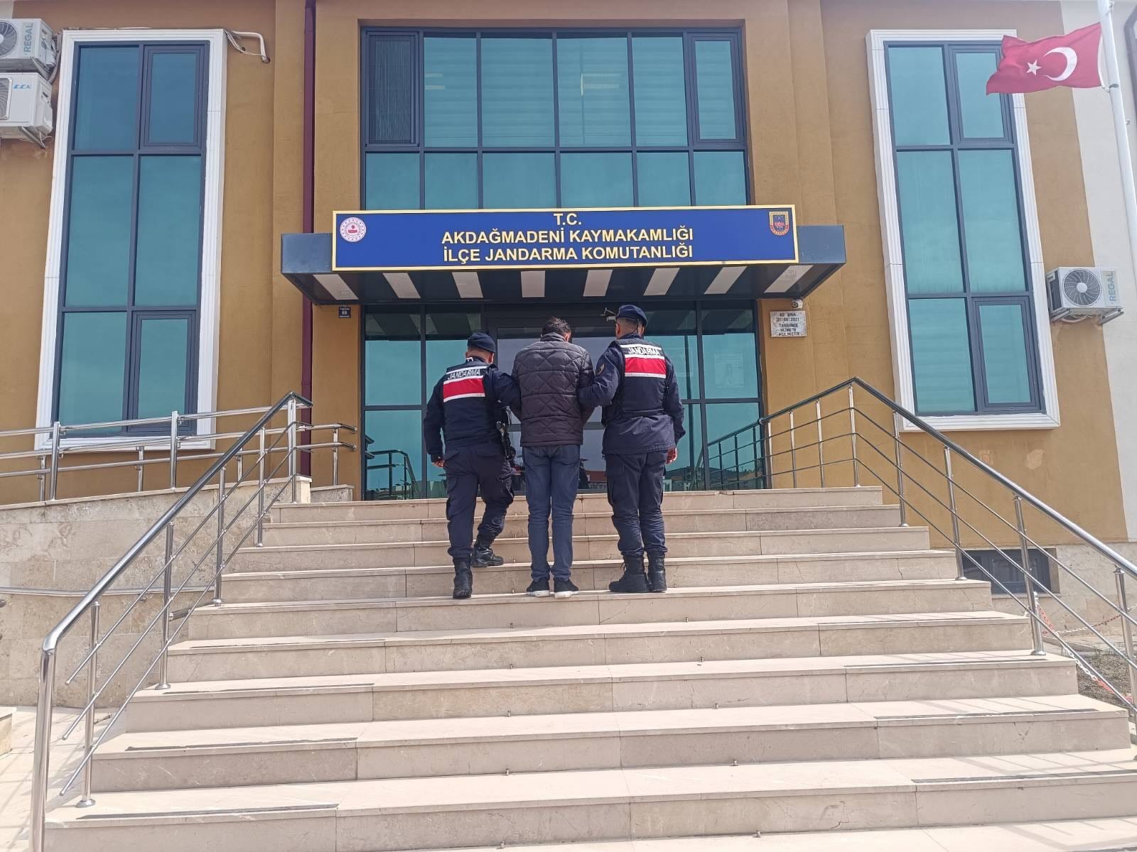 Yozgat’ta Jandarmadan Huzur Operasyonu: Aranan Şahıslar Tek Tek Yakalandı