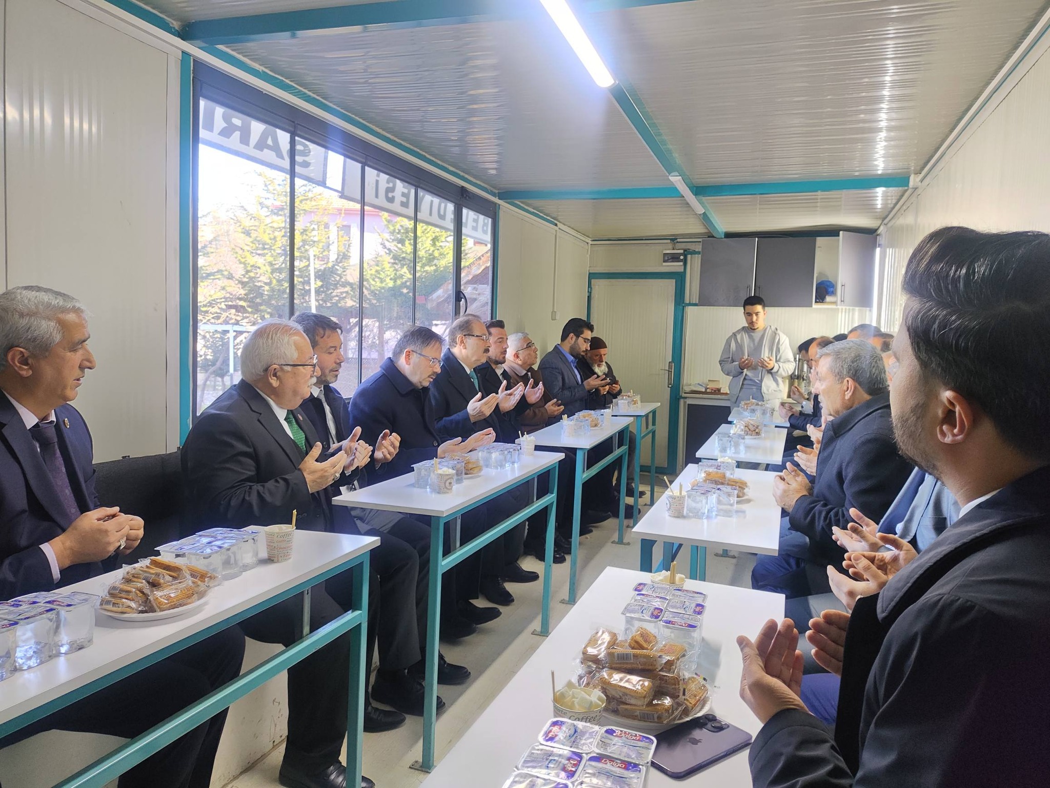 AK Parti Heyeti, Şehit Astsubay Mehmet Yücesoy’un Eşine Taziye Ziyaretinde Bulundu