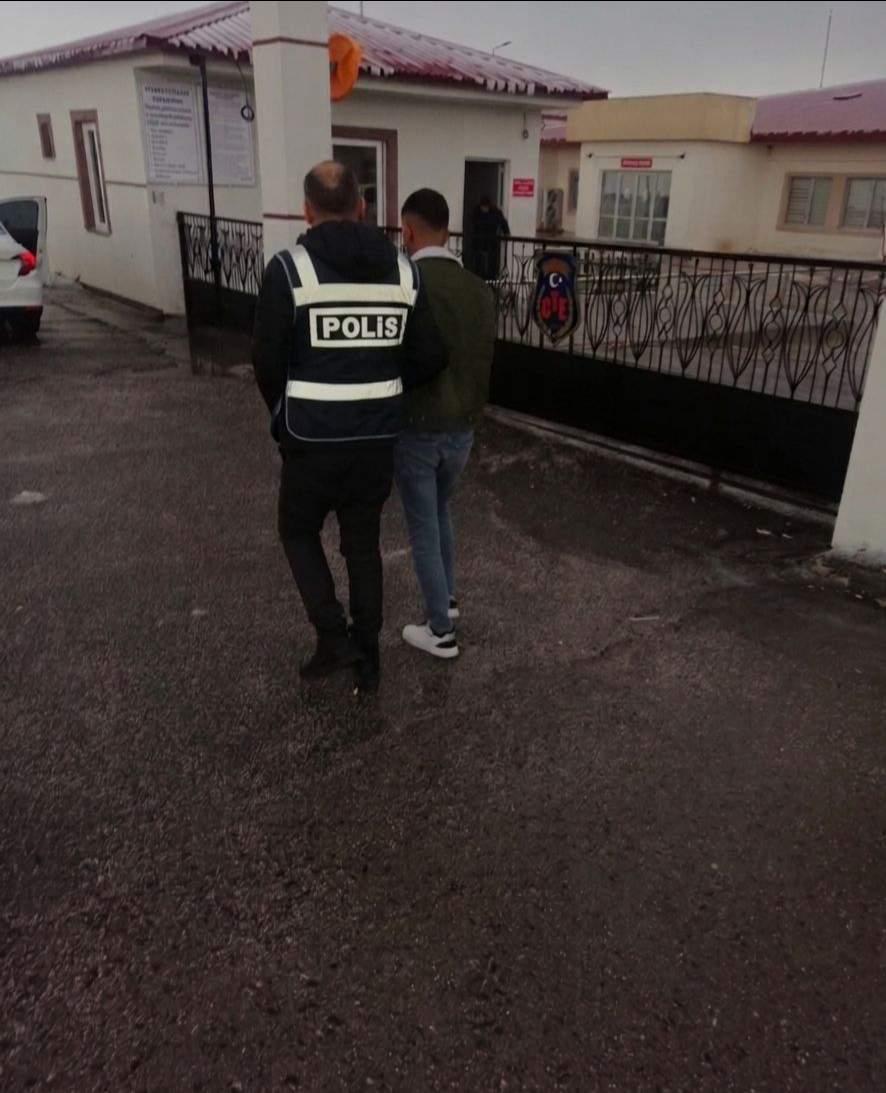 Yerköy’de Aranan Şahıs Operasyonla Yakalandı