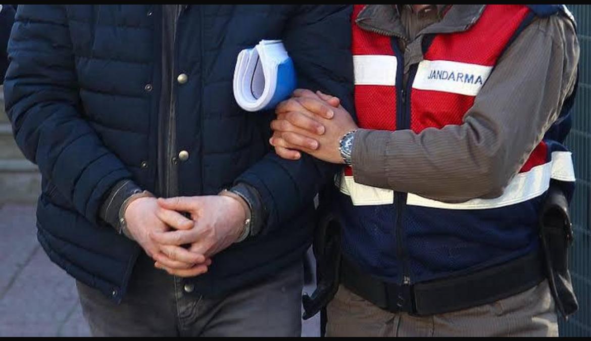 Derin Dondurucuda Saklanırken Yakalandı