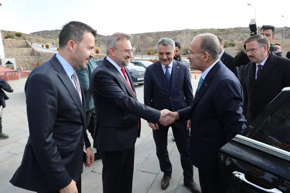 Bozdağ’dan YOBÜ’ye Ziyaret