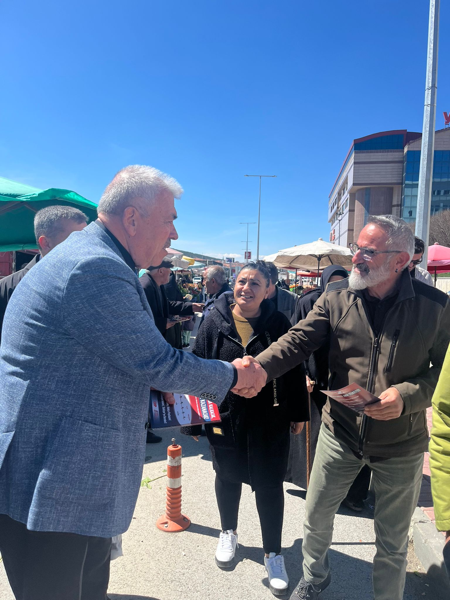 CHP Yozgat’tan Pazarcı Esnafına Ziyaret: “Geçim Mücadelesini Yerinde Gördük”