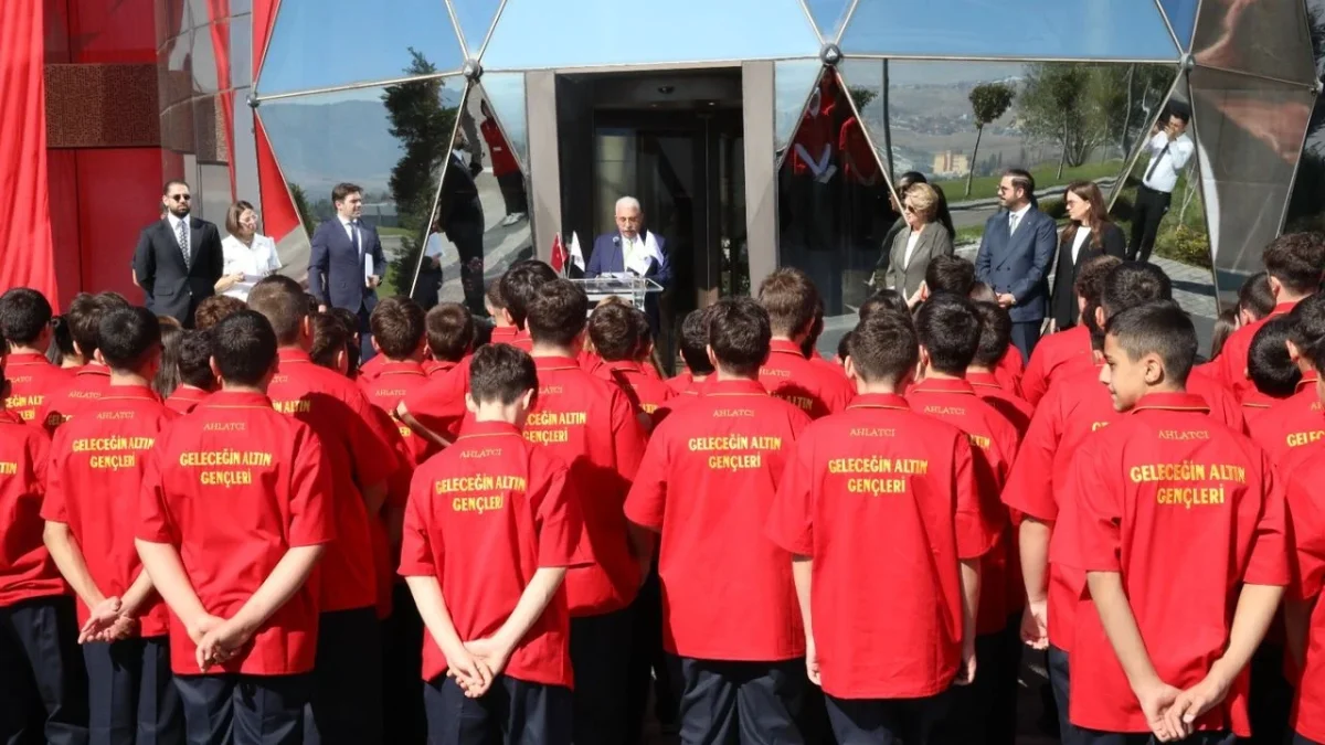 Ahlatcı Kuyumculuk Mesleki Eğitim Merkezi, öğretim yılına törenle girdi