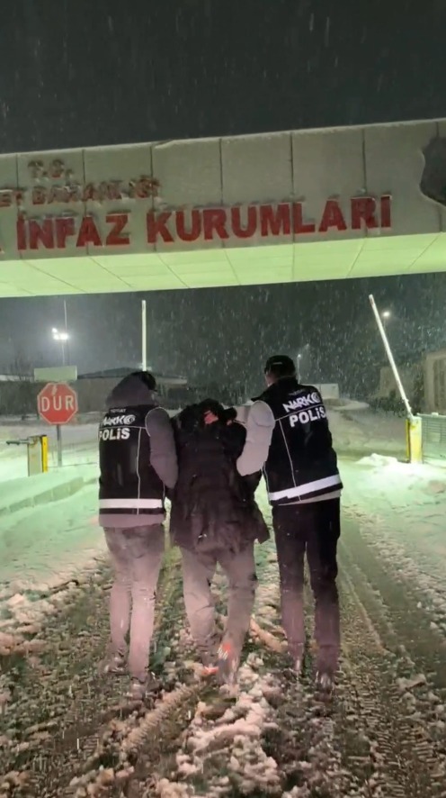 Yozgat’ta Aranan Şahıs Kıskıvrak Yakalandı