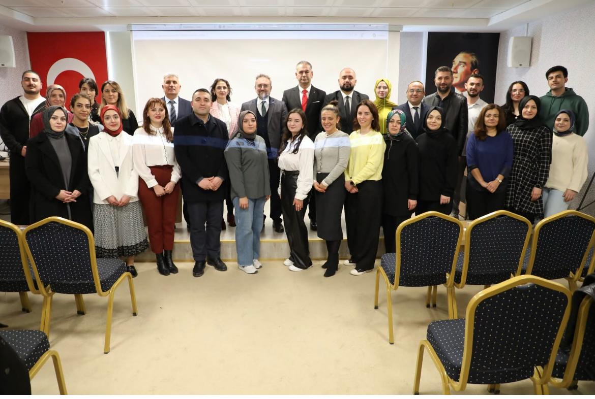 Yozgat’ta “Yapay Zekâ Odaklı Pedagoji” Projesi Hayata Geçti