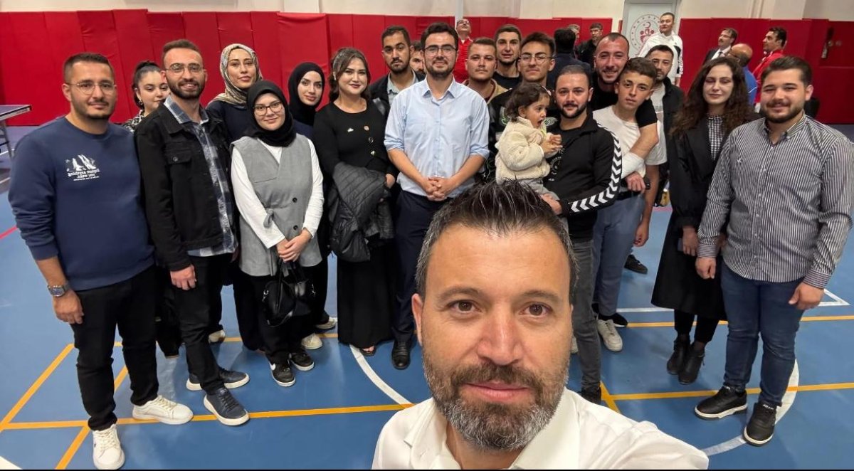 Şahan Gençlerle Buluştu