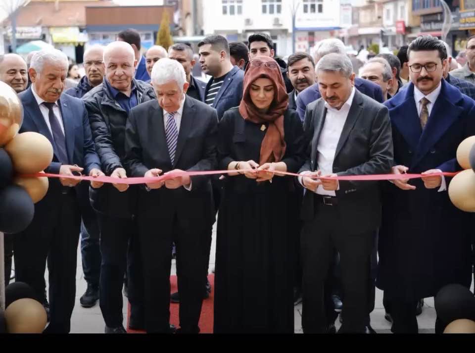 Sorgun’da Yeni İş Yeri Coşkusu: EZA Hediyelik Eşya Mağazası Açıldı