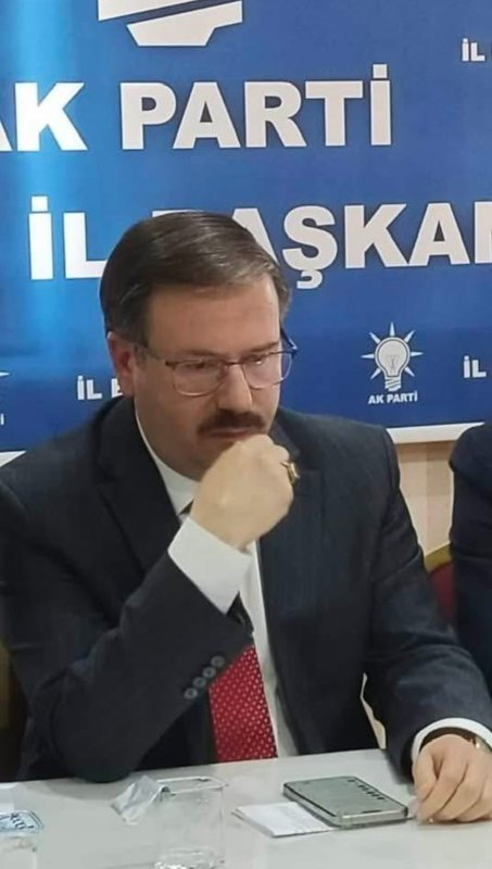 Siyasi Mizah İçerir!