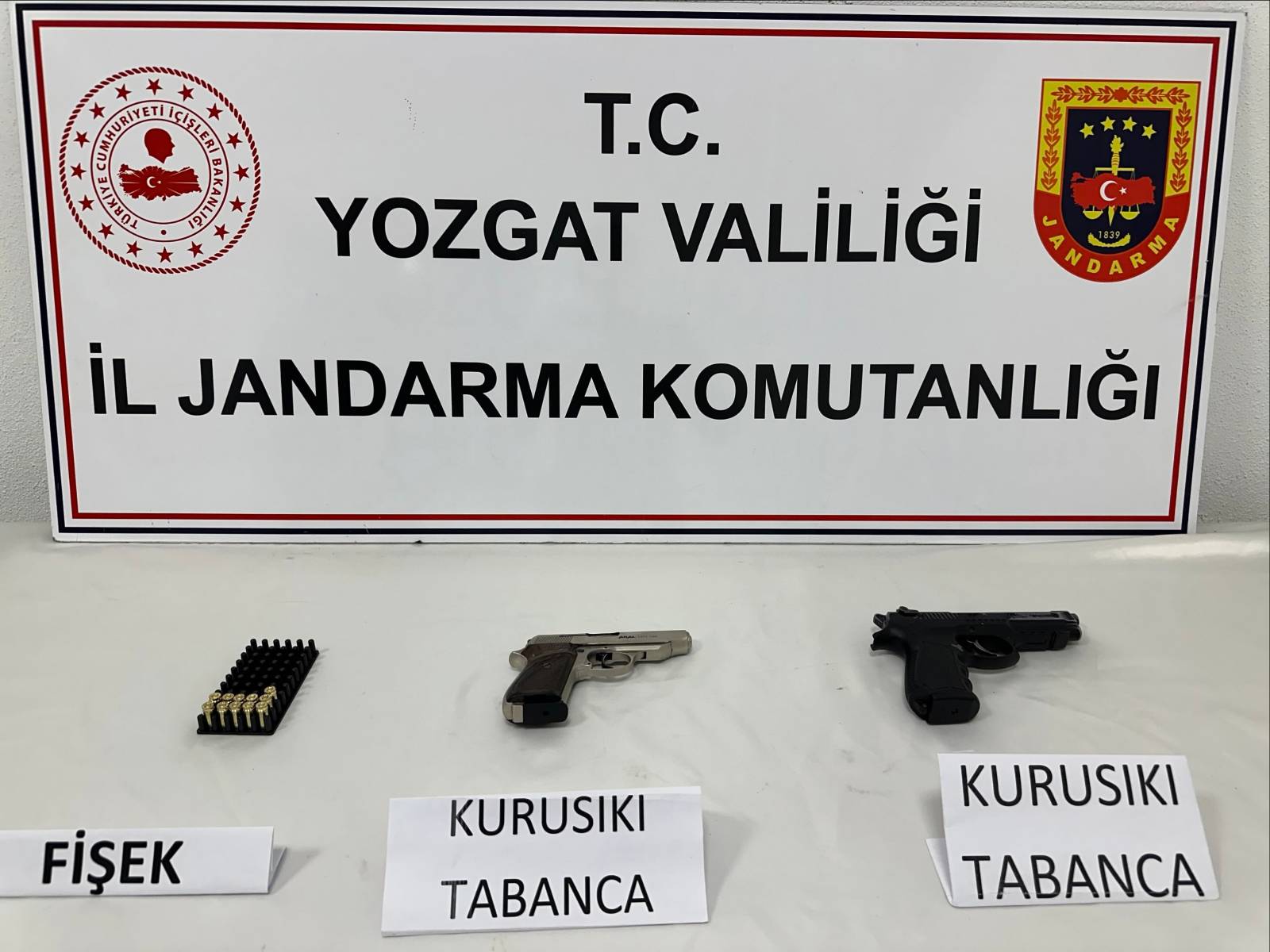 Kuru Sıkı Tabancayla Tehdite Jandarma Müdahalesi
