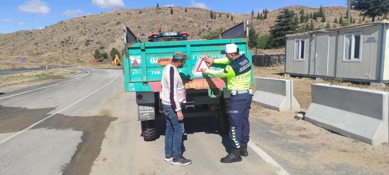 Traktör Sürücülerine Güvenlik Eğitimi ve Denetim