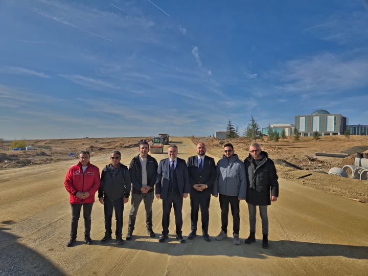 Kampüs Ulaşımı İçin Asfalt Çalışması Yapılıyor