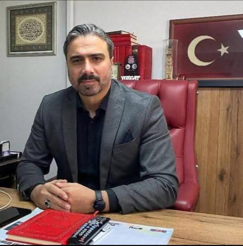 Siyaseti Siyasetçiler Yapsın Ben Hizmete Talibim