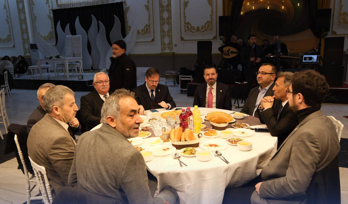 Süleyman Şahan Şefaatli’de Teşkilatla İftar Sofrasında Buluştu