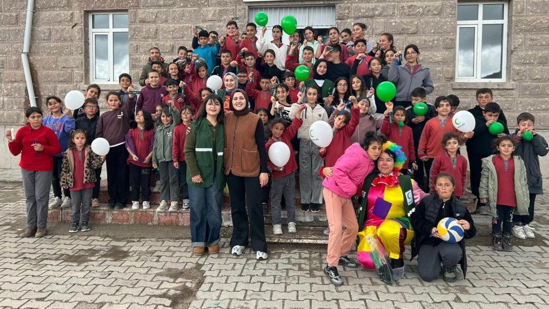 Yozgat’ta Köy Okullarına Sosyal Destek