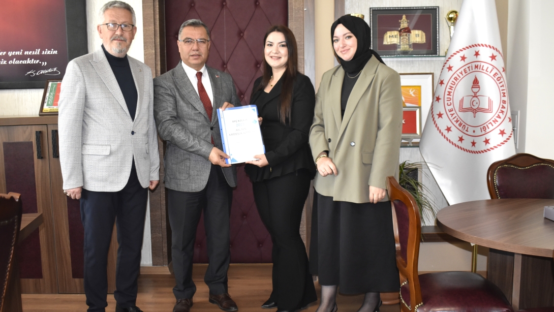 AYÇ Koleji Kardeşlik Köprüsü Kuruyor