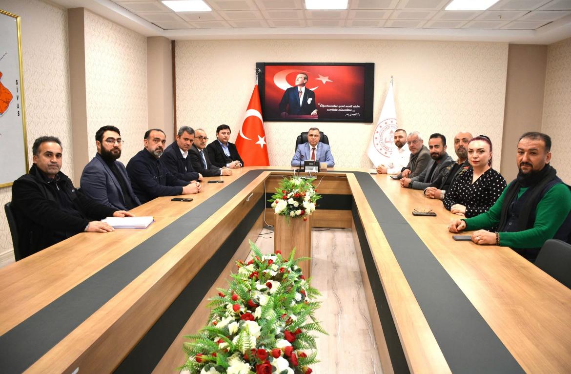 STK Temsilcilerinden Milli Eğitim Müdürü Altınkaynak’a Ziyaret