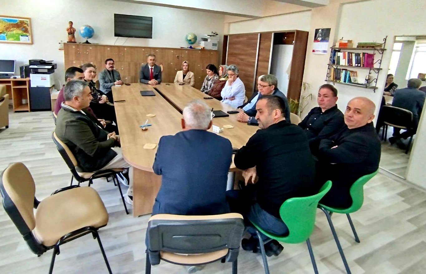 Yozgat’ta Eğitim Camiasına Moral Ziyareti: Okul Güvenliği ve Dayanışma Vurgusu