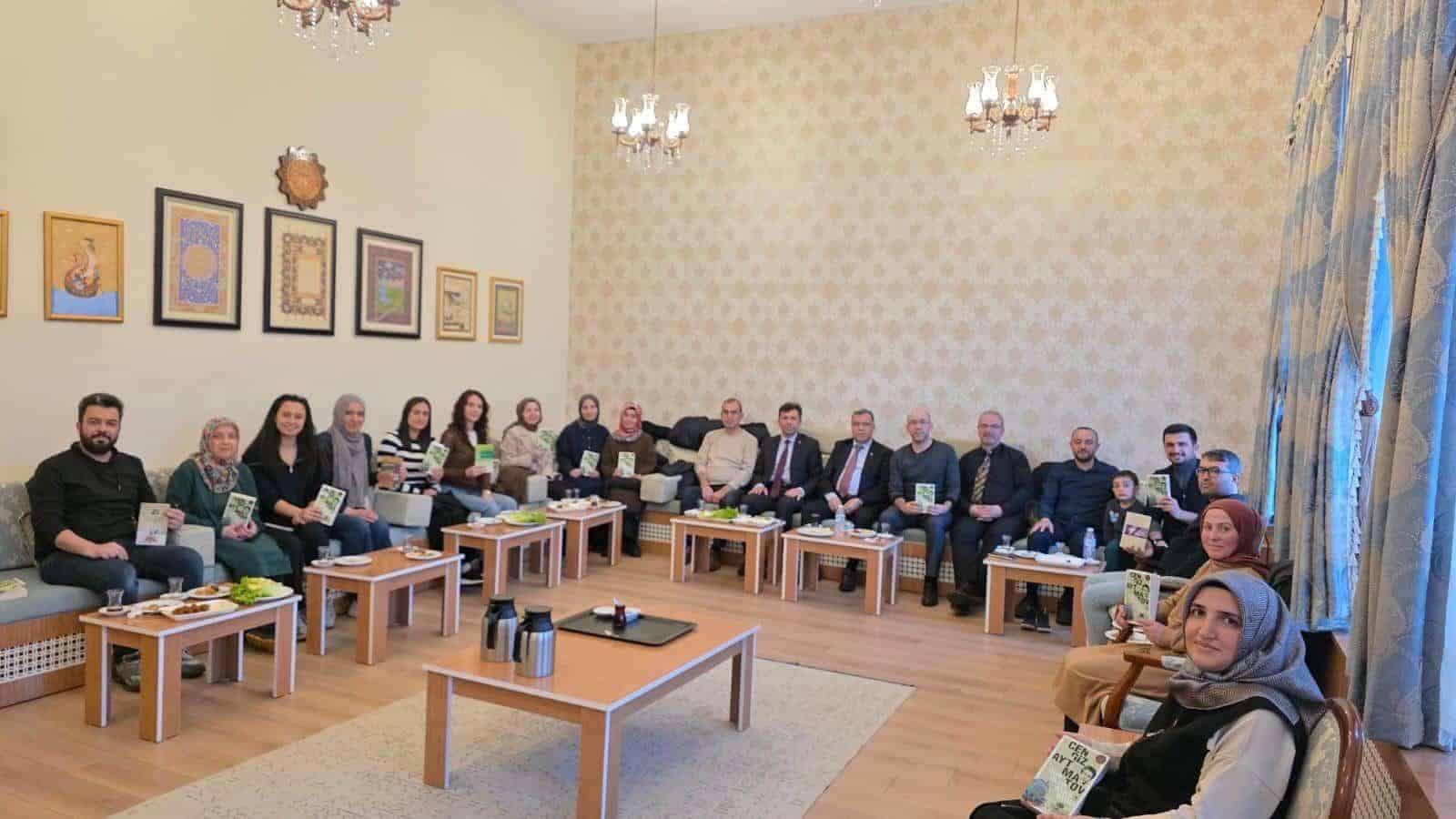 Yozgat’ta Öğretmenler Kitap Tahlilinde Buluştu