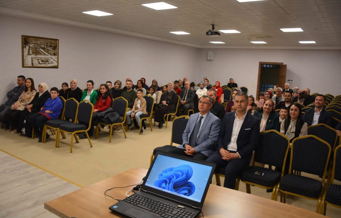 Yozgat’ta “Okuyan Nesiller Güçlü Yarınlar” Kitap Okuma Yarışması Ödülleri Sahiplerini Buldu