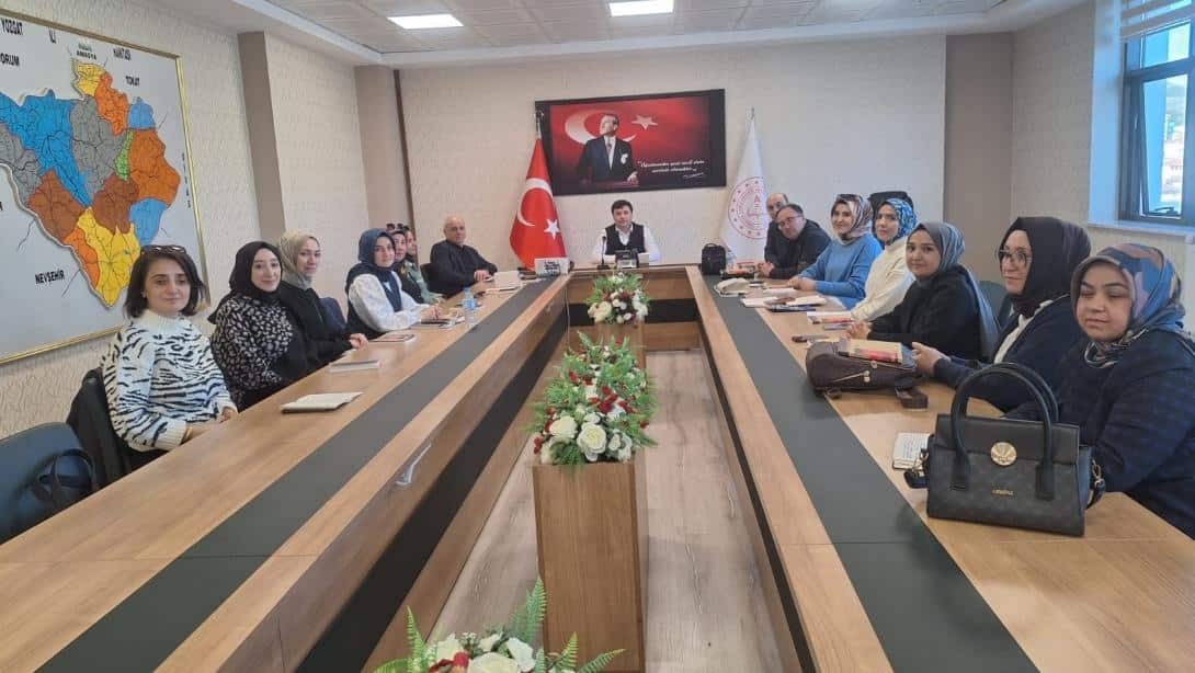 Nefes Okuma Kulübü, Sâmiha Ayverdi’nin “Ateş Ağacı” Romanını Masaya Yatırdı