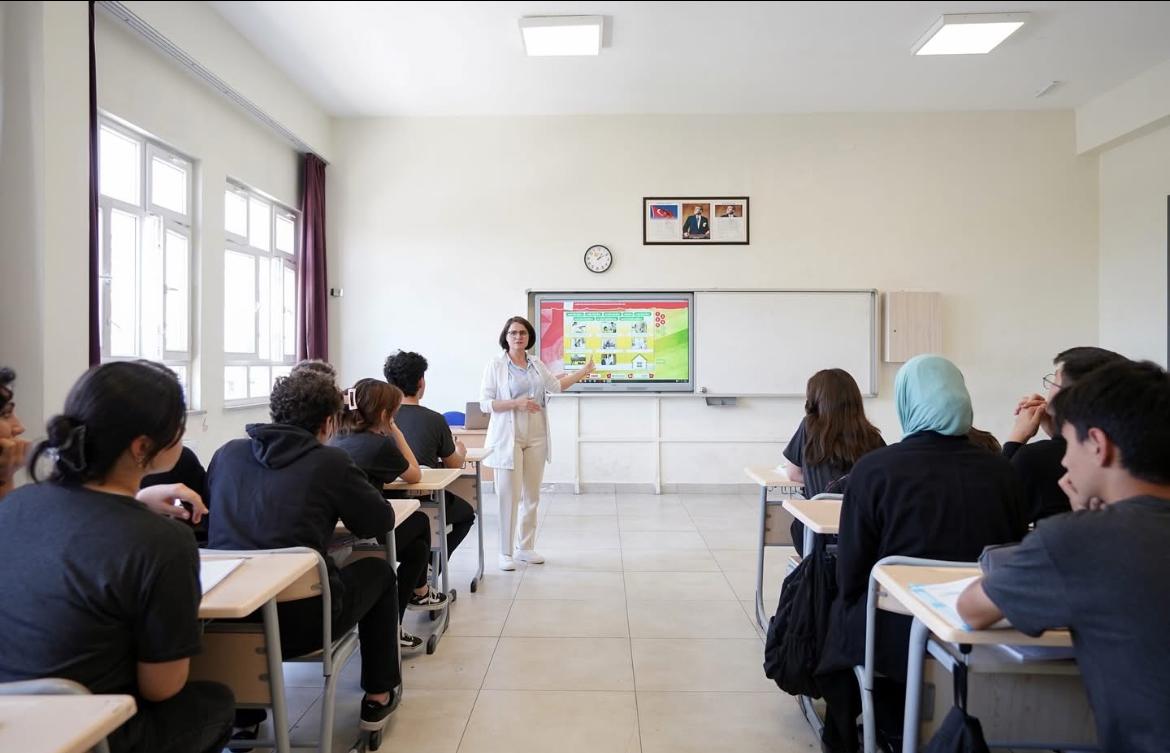 Kıyafet Düzenlemesi Tam Not Aldı