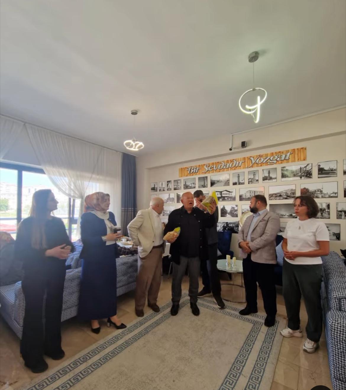 Kadınlar Gücünü Birleştirdi 