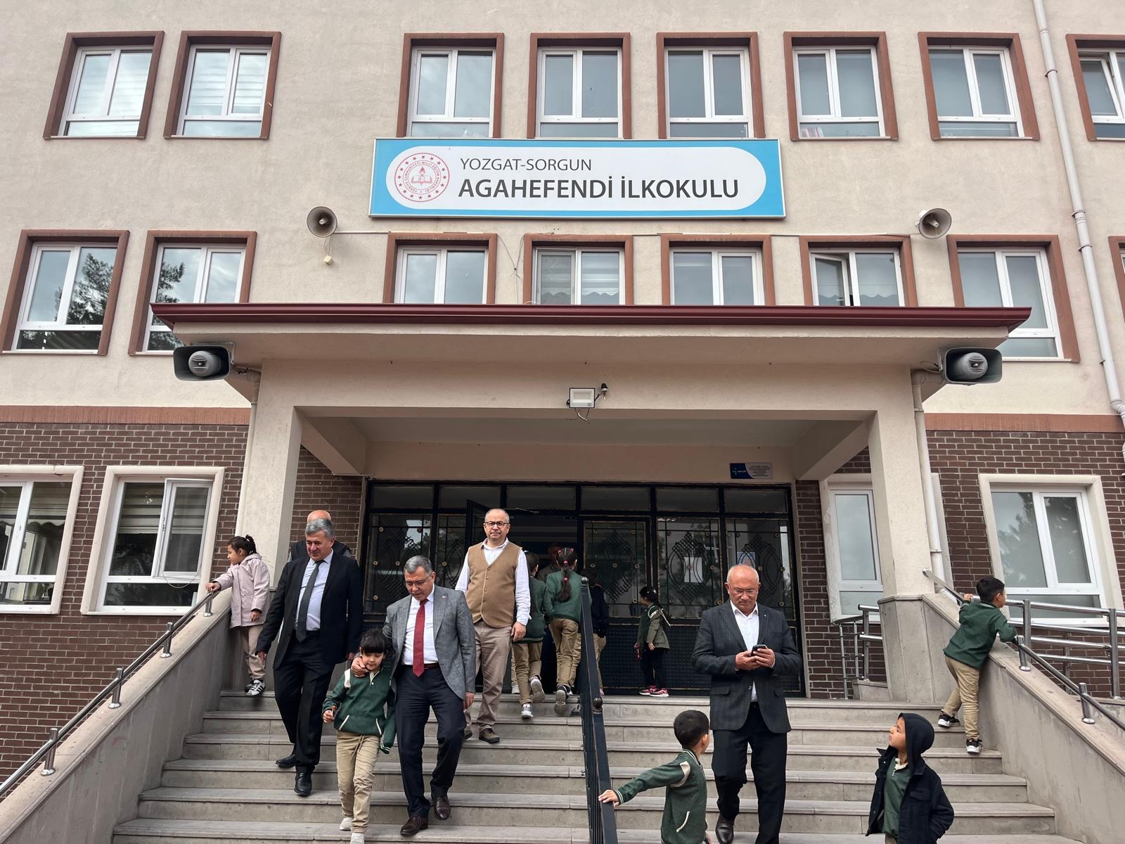 Altınkaynak Sorgun’daki Okulları Ziyaret Etti