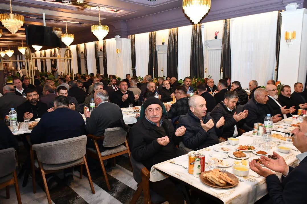 Sorgun Kaymakamı Canpolat, Köy Muhtarlarıyla İftarda Buluştu