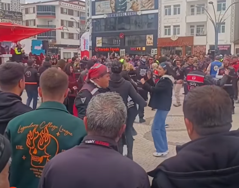 Sorgun’da Motorlar Kardeşlik İçin Çalıştı: Nihat Alan Sürüşüne Yoğun İlgi