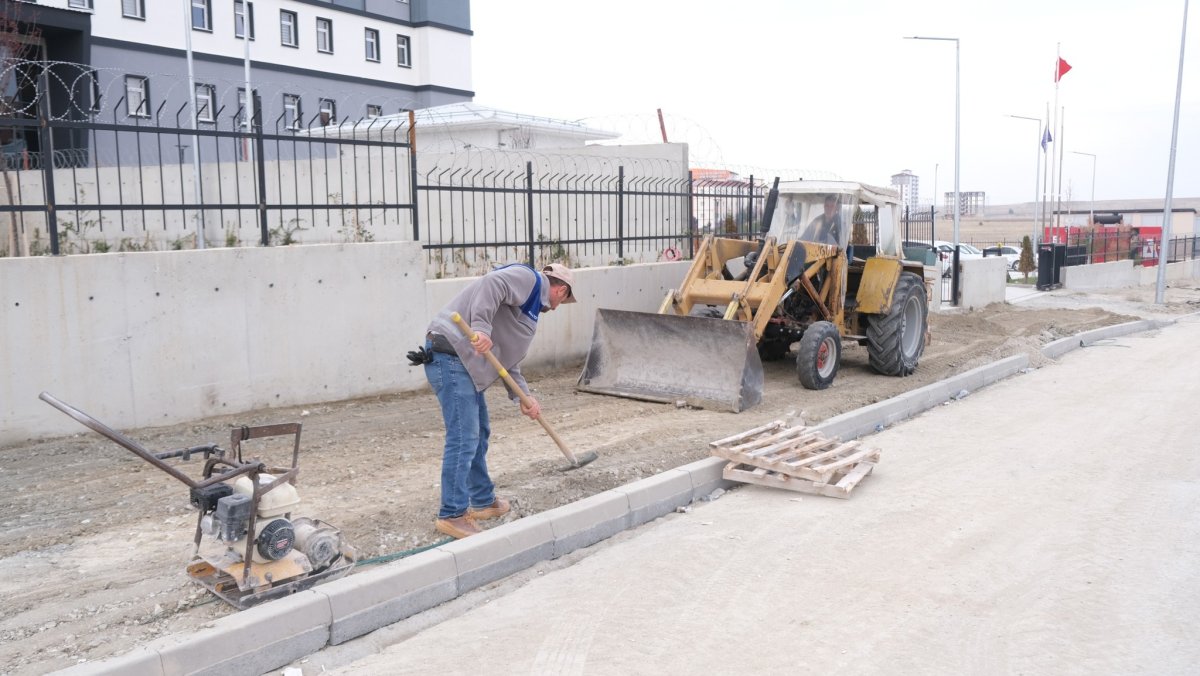 Sorgun’da Cadde ve Kaldırım Çalışmaları Devam Ediyor