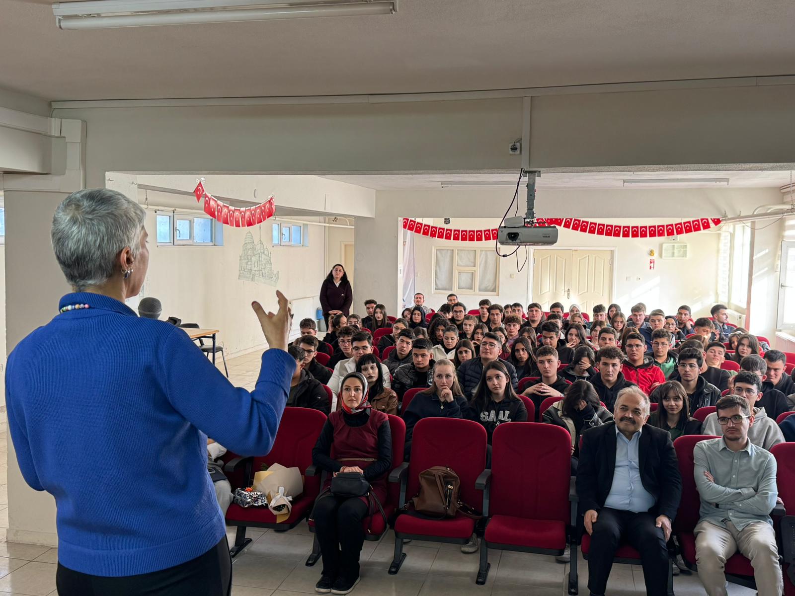 Üniversitesi’nden “Motivasyon ve İletişim” Etkinliği