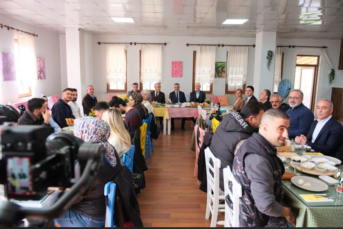 Sarıhacılı Kahvaltı Evi Yeniden Hizmete Açıldı: Yozgat’ta Yöresel Lezzetlere Yeni Dokunuş