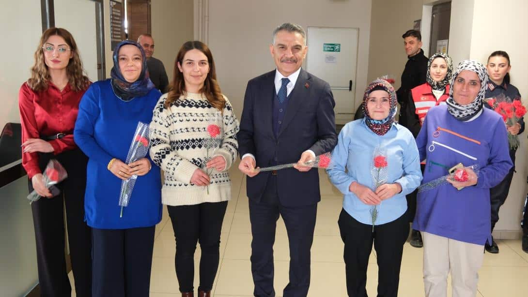 Vali Mehmet Ali Özkan’dan Milli Eğitim Müdürlüğüne 8 Mart Ziyareti