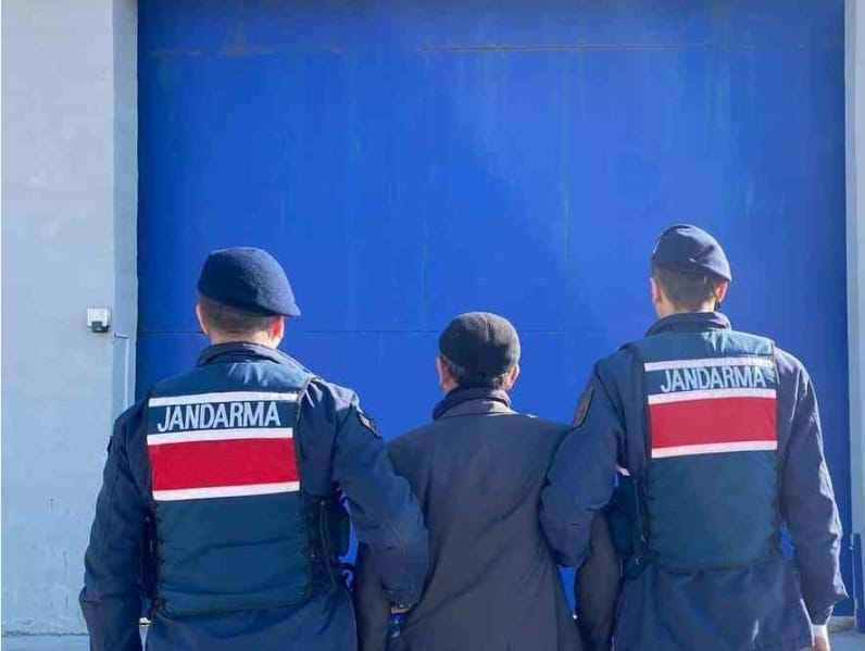 Yozgat’ta Jandarmadan Nokta Operasyon: Aranan 2 Şahıs Kıskıvrak Yakalandı