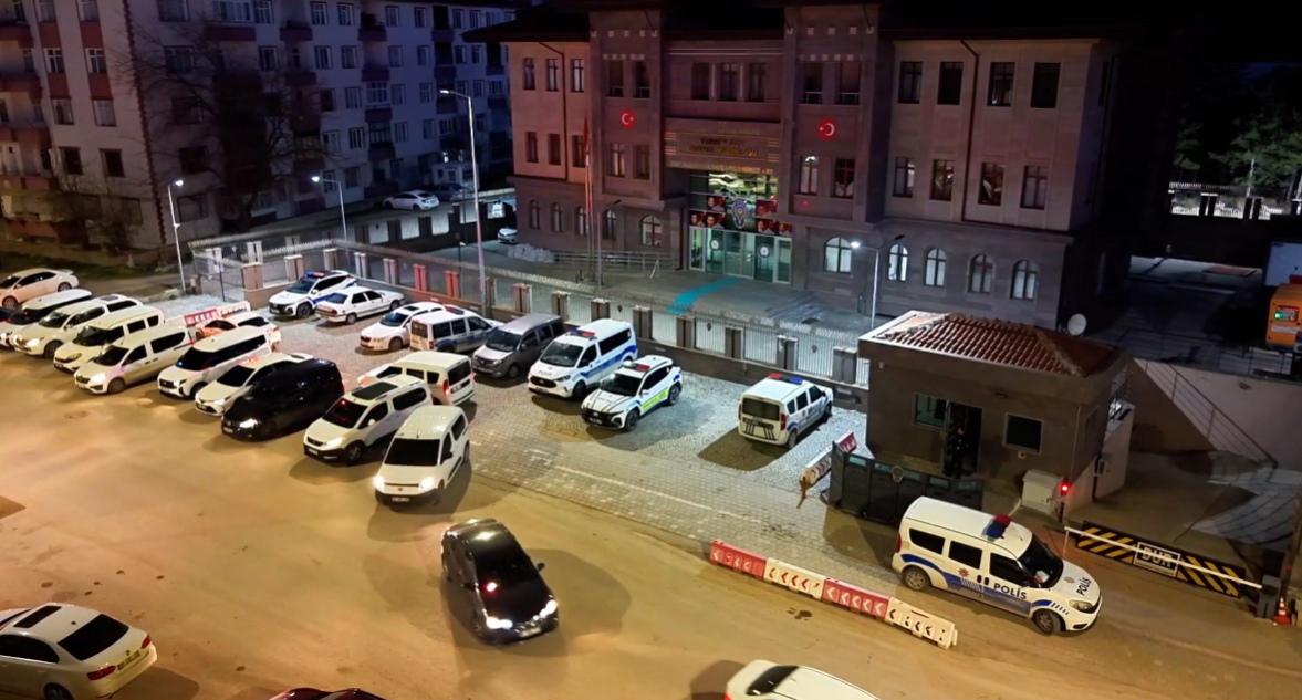 Yerköy’de Sokak Satıcılarına Operasyon: 5 Şahıs Yakalandı