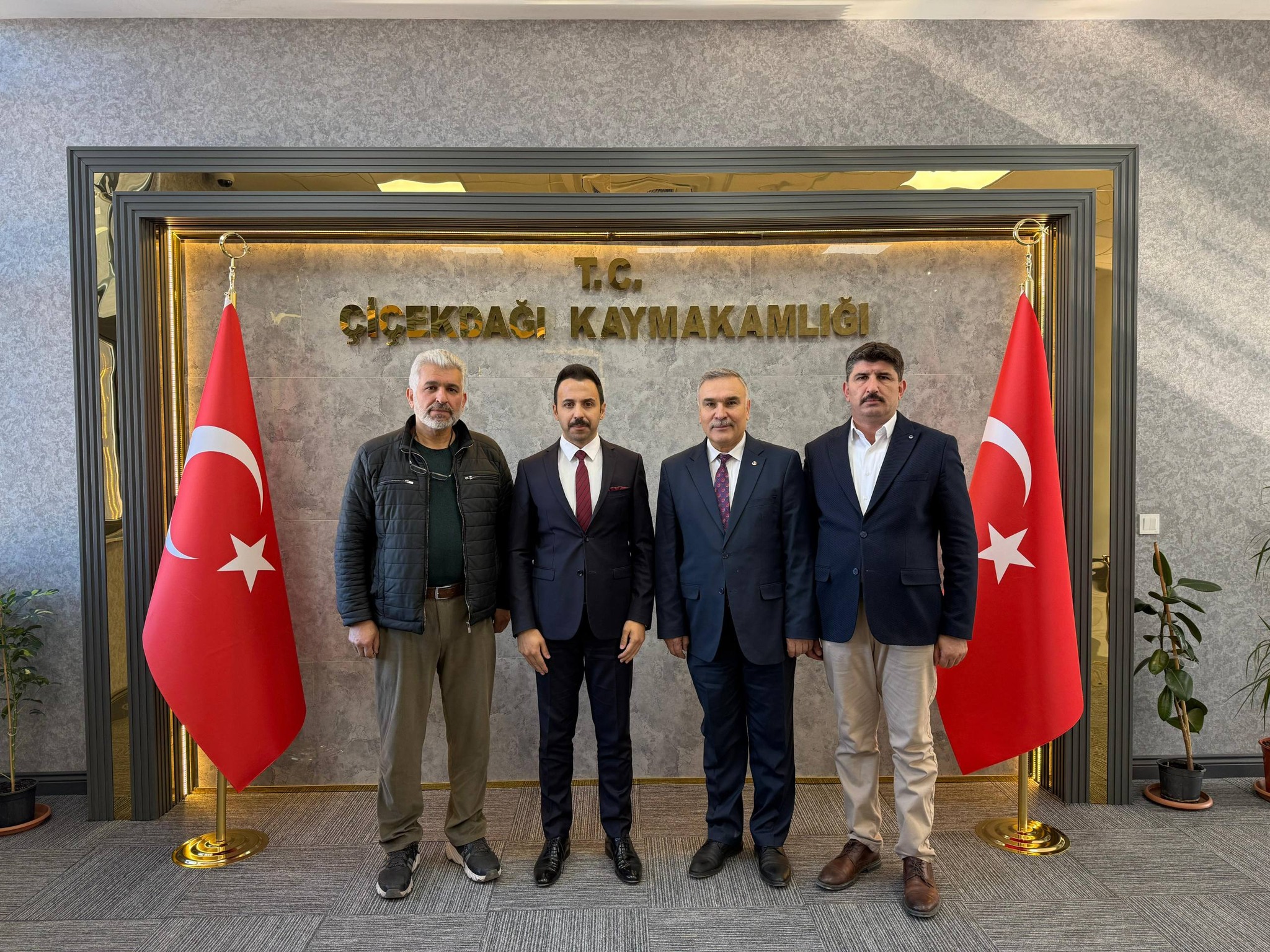 Yerköy TSO Heyeti, Çiçekdağı Kaymakamı Murat Görmüş’ü Ziyaret Etti