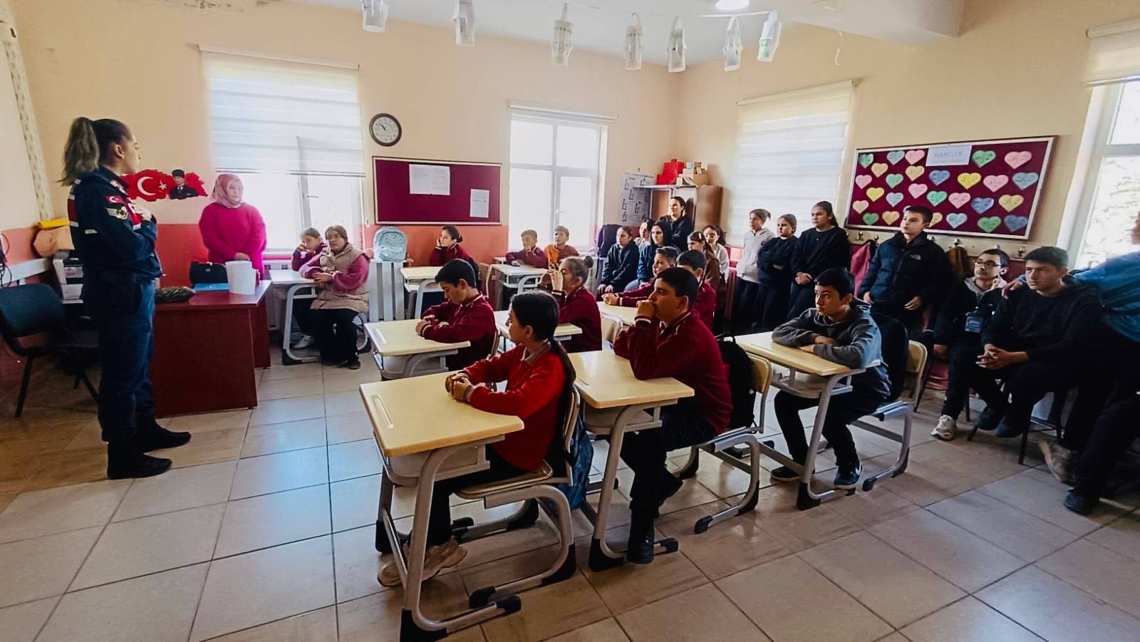 Yozgat’ta Öğrencilere Güvenlik Bilinci Eğitimi ve Okul Denetimleri