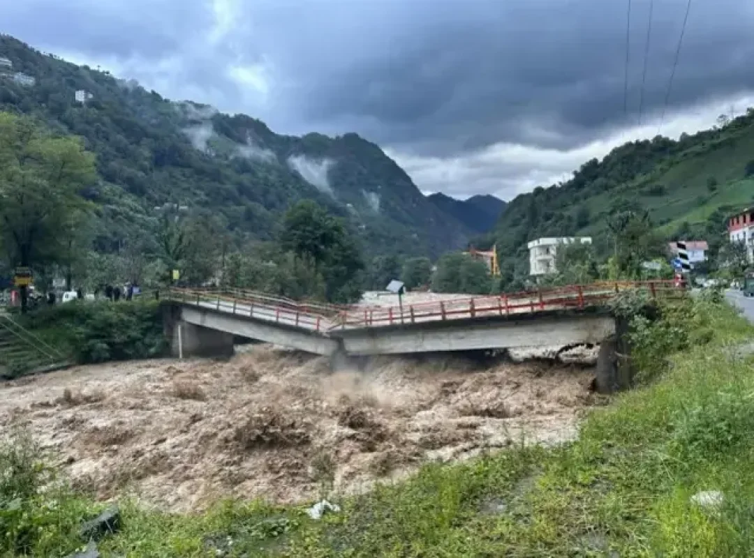Ayder Yaylası Sele Teslim