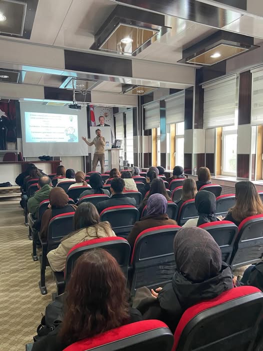 Bozok Üniversitesi’nde Öğrencilere “CV ve Mülakat Teknikleri” Eğitimi